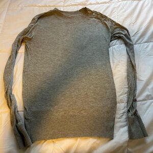 Gap Women’s Gray Sweater with button accents shoulder